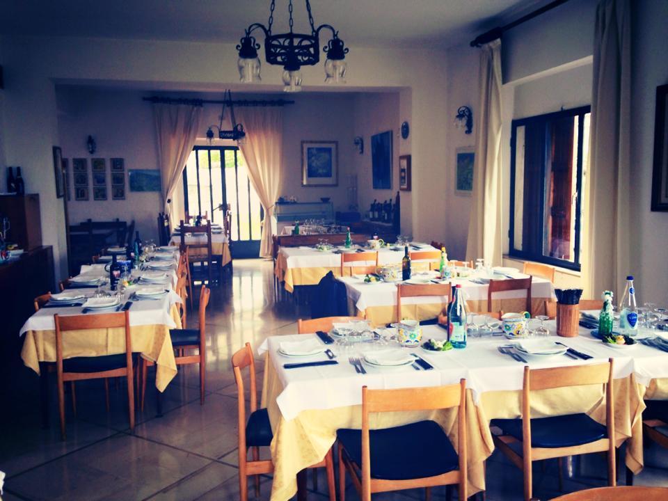 Albergo Ristorante Letizia تشيوسي ديلا فيرنا المظهر الخارجي الصورة
